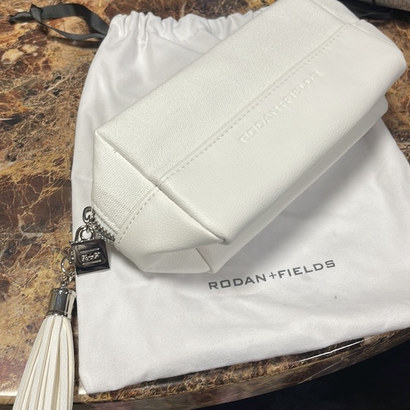 Rodan+Fields bag - Picture 3 of 3